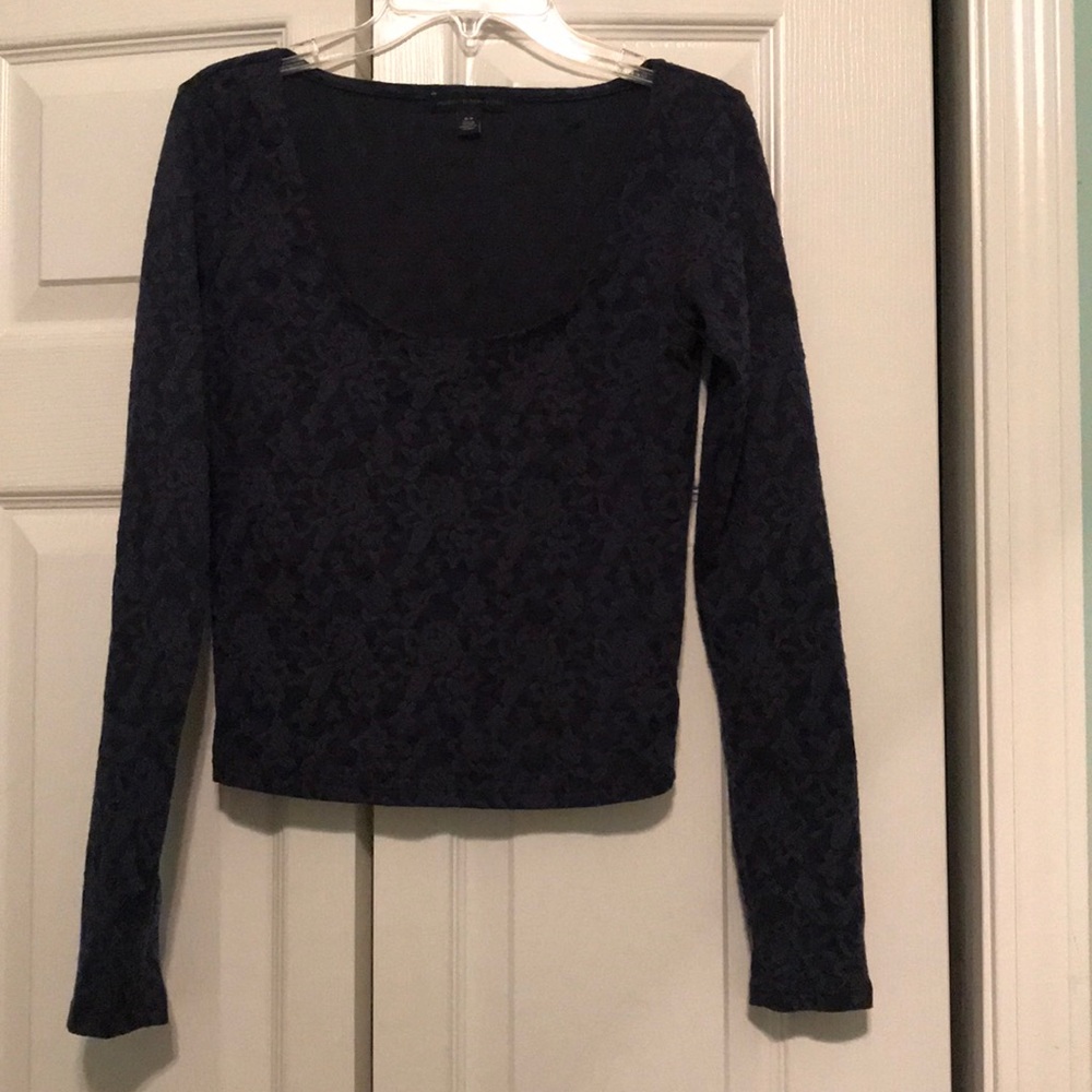 Long sleeve crop top